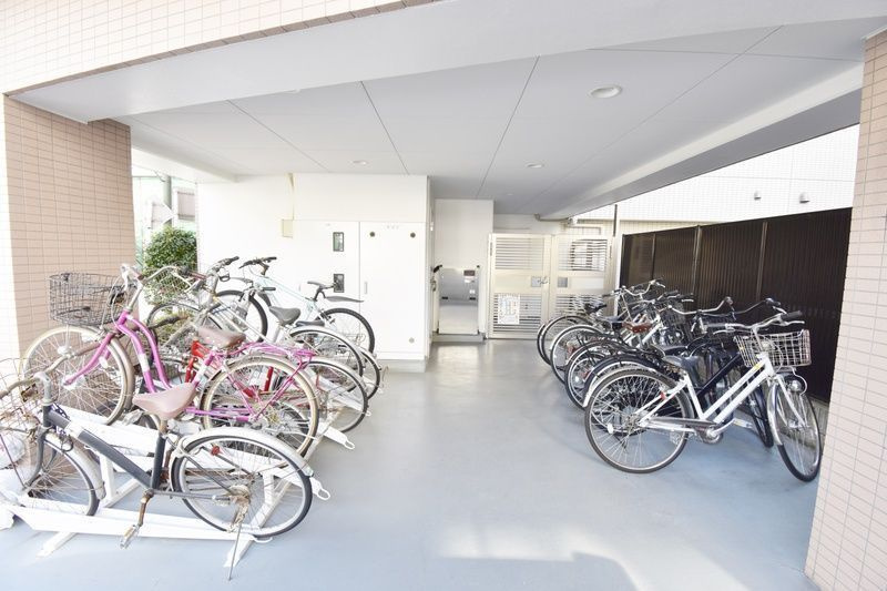 グランヴァン亀戸Reの駐車場