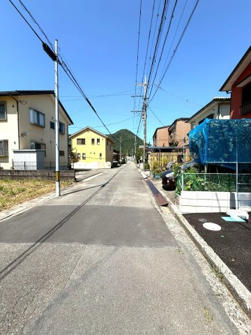 新築戸建て　清水町徳倉第24　全1棟　の前面道路含む現地写真