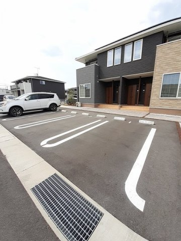 アルデバランＡの駐車場
