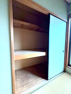 【収納】 | サマックス小川ハイツ | ※参考写真※和室4.5帖のお部屋にある押入れです！かさばるお布団や季節のお洋服を収納するのに便利☆