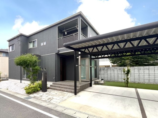 【中古戸建】前橋市荒牧町2丁目の外観|■外観｜閑静な住宅街で始める新しい暮らし♪開放的な毎日をあなたへ(^^♪