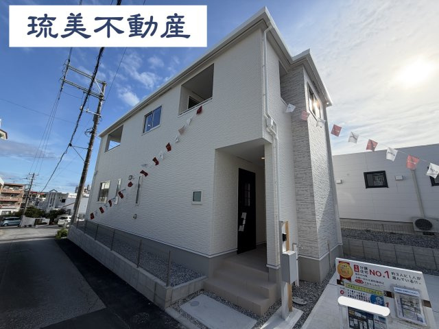 南城市玉城親慶原（全2棟）2号棟の外観|2号棟　並列駐車2台完備♪