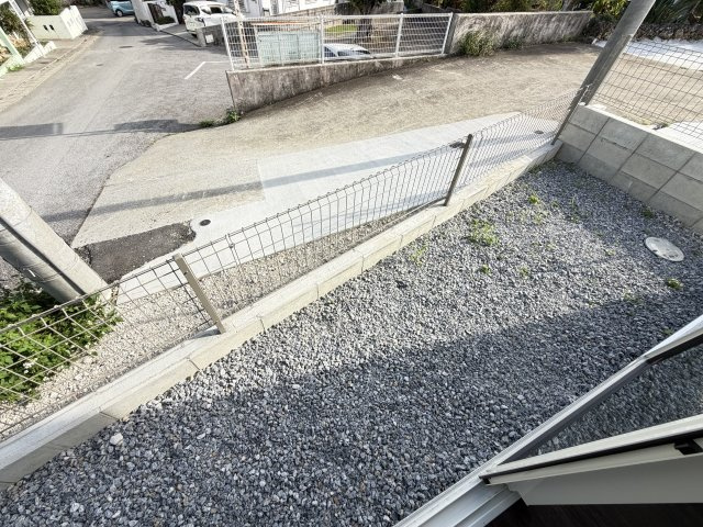南城市玉城親慶原（全2棟）2号棟の庭|2号棟　リビング外側♪