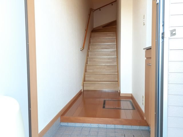 グレイスフルＭ　Ⅴの玄関