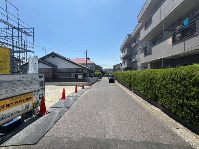 SUN COURTーサンコート－小倉南区湯川新町3丁目【小倉南区　新築戸建て】の前面道路含む現地写真|現地撮影　2026,5,17　SUN COURTーサンコート－小倉南区湯川新町3丁目【小倉南区　新築戸建て】