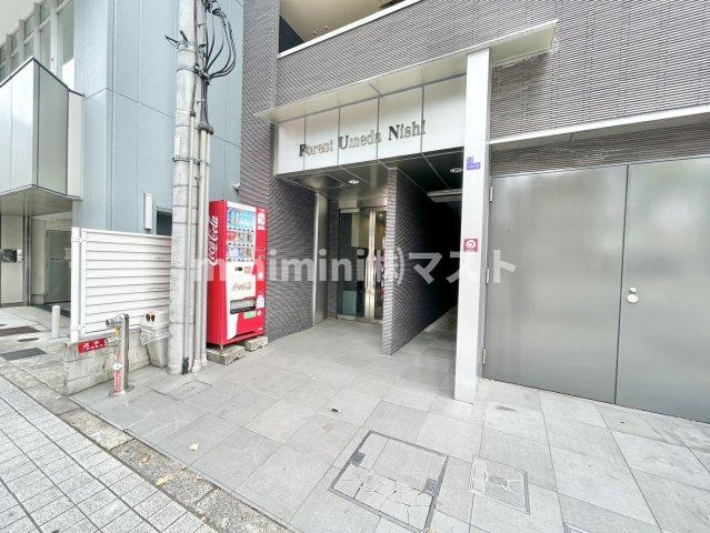 フォレスト梅田西のエントランス