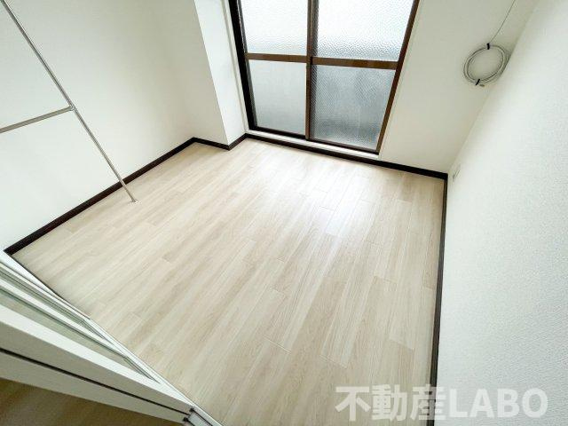 プレアール桑津の洋室