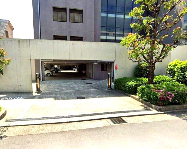 ジークレフ芦屋の駐車場|たっぷりの陽光と心地よい風が舞い込む住まい