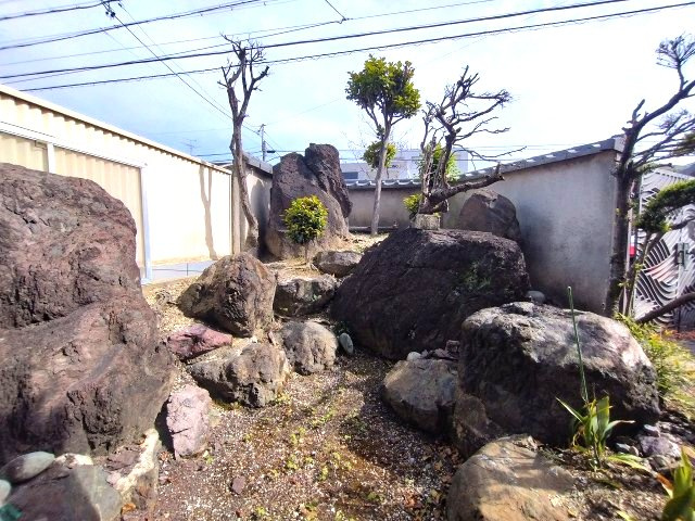 南区豊田三丁目　売戸建の庭|※現地撮影　2026年4月26日撮影
お気軽にお問い合わせください。