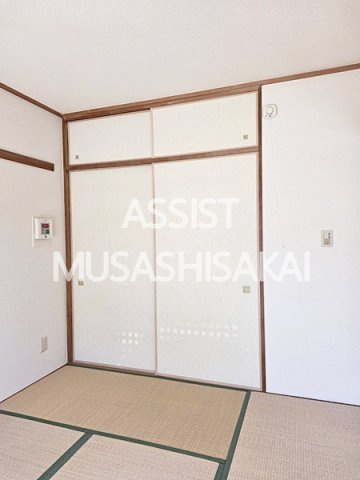コーポレート小金井梶野通り5号棟の収納|写真：設備同仕様の別物件です