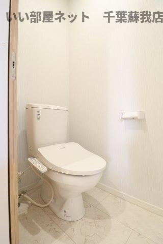 KAIROSのトイレ|ゆったりとした空間のトイレです