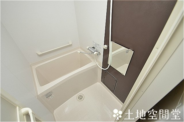遠賀郡遠賀町大字広渡のアパートの浴室|同タイプ