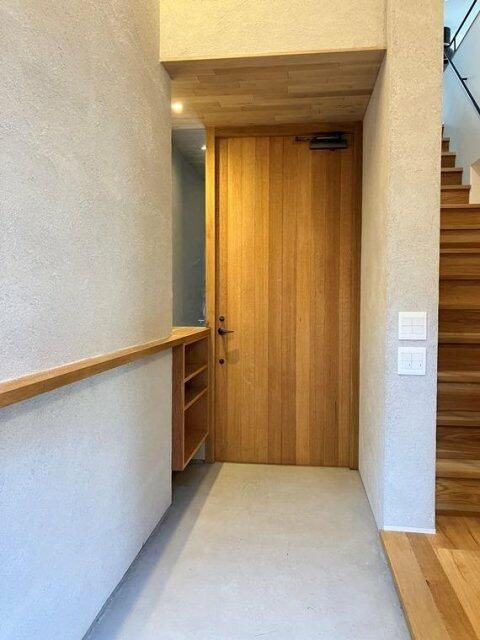 浅草橋戸建の玄関