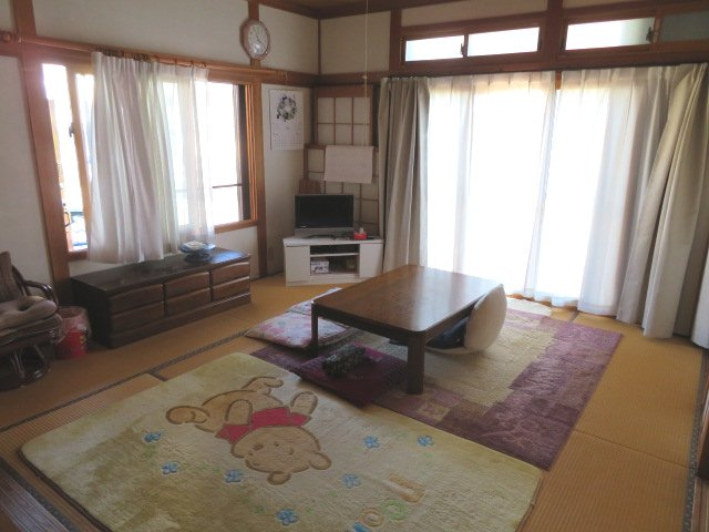 高崎市吉井町吉井　中古950の居間・リビング