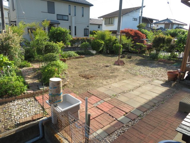 高崎市吉井町吉井　中古950の庭