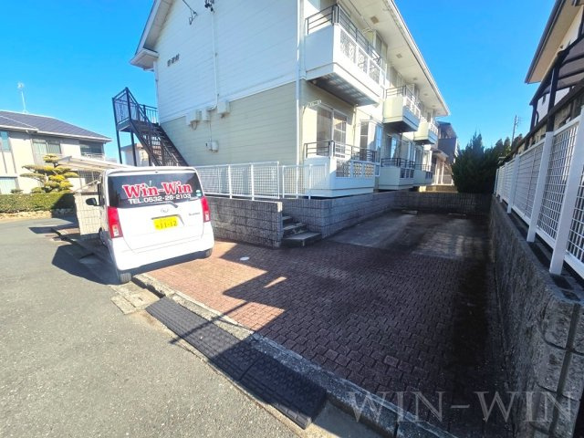 悠遊館の駐車場
