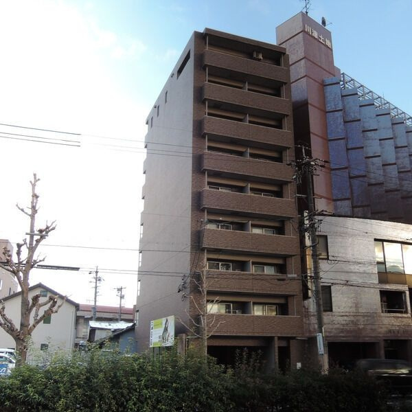 ラ　ベル　ヴィーの外観