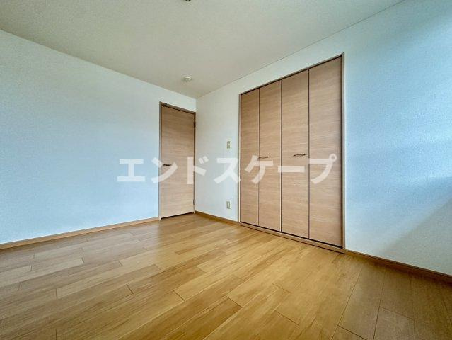 ロイヤルパークＡの洋室|高崎、前橋のお部屋探しはエンドスケープまで！お客様の理想お聞かせ下さい♪