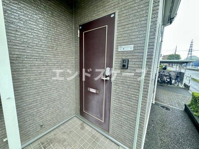 ロイヤルパークＡの玄関|高崎、前橋のお部屋探しはエンドスケープまで！お客様の理想お聞かせ下さい♪