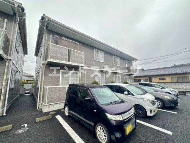 ロイヤルパークＡの外観|高崎、前橋のお部屋探しはエンドスケープまで！お客様の理想お聞かせ下さい♪