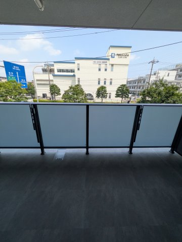 メジリス　新羽のバルコニー