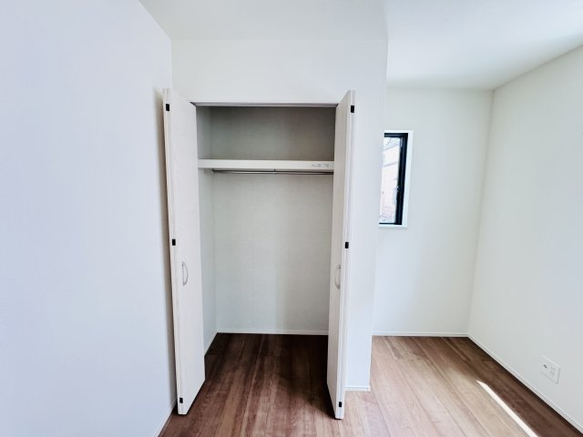 西馬橋4丁目新築戸建【旭町小学校:6分】の収納|1F4.68帖洋室収納