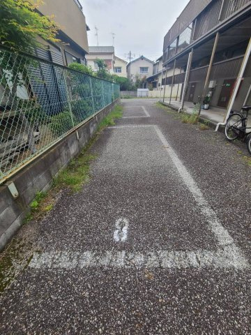 コスモハイツらんの駐車場