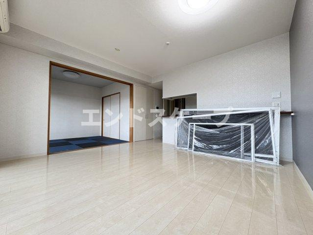 モナーク伊勢崎の居間・リビング|高崎、前橋のお部屋探しはエンドスケープまで！お客様の理想お聞かせ下さい♪