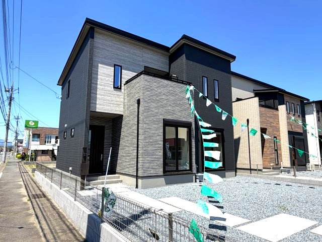 ワイウッドコート前橋市荒牧町第５期　1号棟