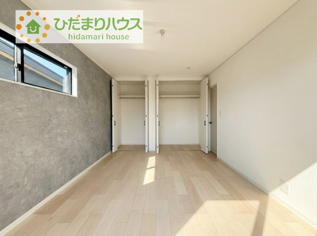 【収納】 | 牛久市神谷5丁目　新築戸建 | ハンガーパイプ付でお洋服の出し入れもラクラクです！