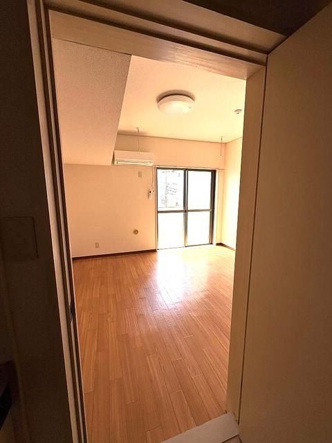 ＦＬＡＴＳ７０の居間・リビング