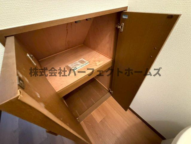 須山町戸建　賃貸の収納|ちょっとした収納スペースも充実しています