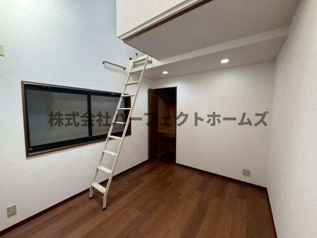 須山町戸建　賃貸の洋室|使い勝手のいい洋室です