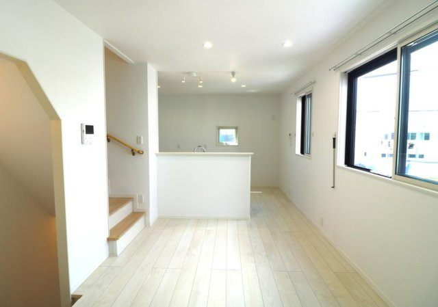 【居間・リビング】 | ◇◆茅ヶ崎市中海岸3丁目 中古戸建◆◇