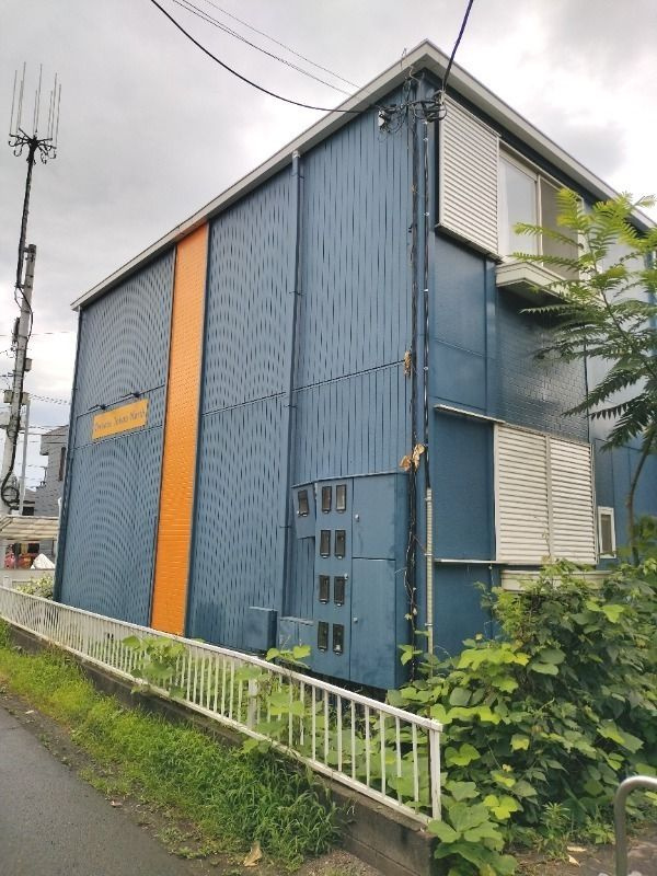 八王子市長房町のアパートの外観