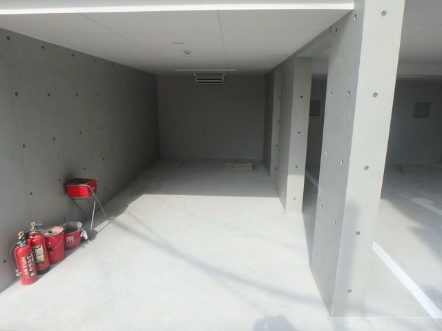 Fika池袋の駐車場