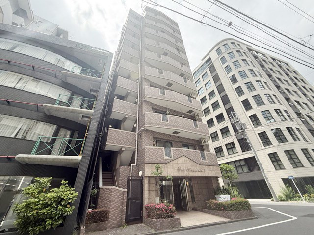 【外観】 | ヴェルト日本橋Ⅱ | 手入れの行き届いた外壁やエントランスなど、「見ればわかる」レベルで清潔感を保ったマンションです。築年数を感じさせない姿で皆様をお出迎えします。～即日のご見学可能～　お問合せはお気軽にどうぞ。
