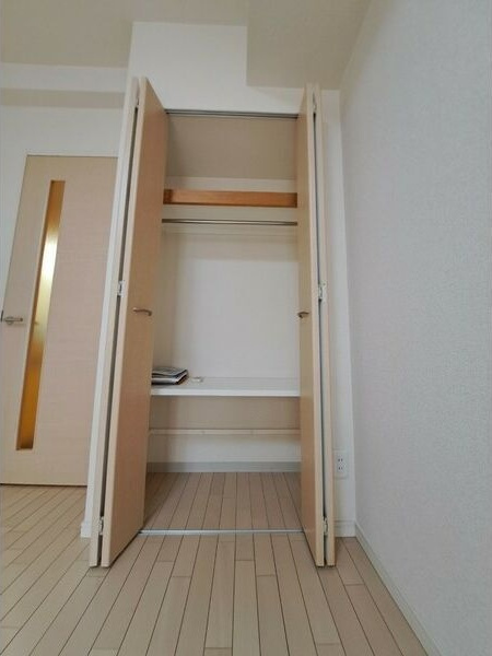 プレサンス名古屋駅前グランヴィルの収納