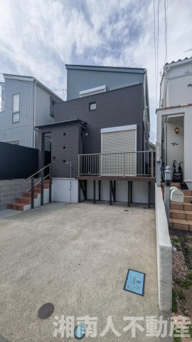 藤沢市片瀬２丁目１７－１１戸建