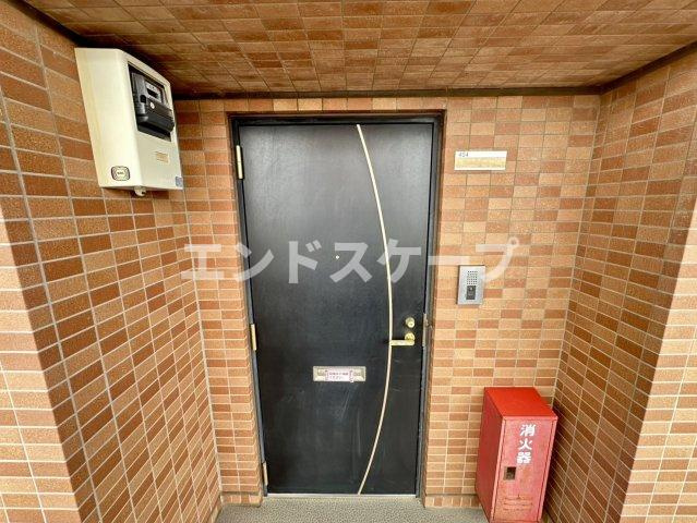 ピーノヴィアーレ前橋の玄関|高崎、前橋のお部屋探しはエンドスケープまで！お客様の理想お聞かせ下さい♪