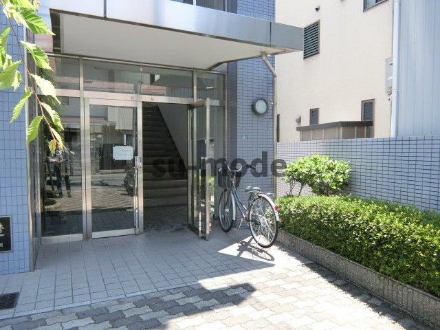 SHINYOのエントランス