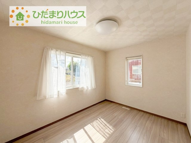 【洋室】 | 土浦市中村南1丁目　新築戸建　1号棟 | 窓が多く、明るい空間を演出してくれます(*^^*)