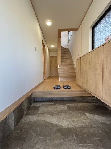 中村3丁目　中古戸建の玄関|【玄関】