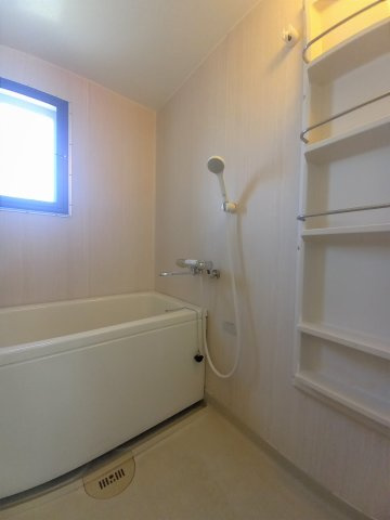エクセレンス湘南台の浴室|※他号室参照