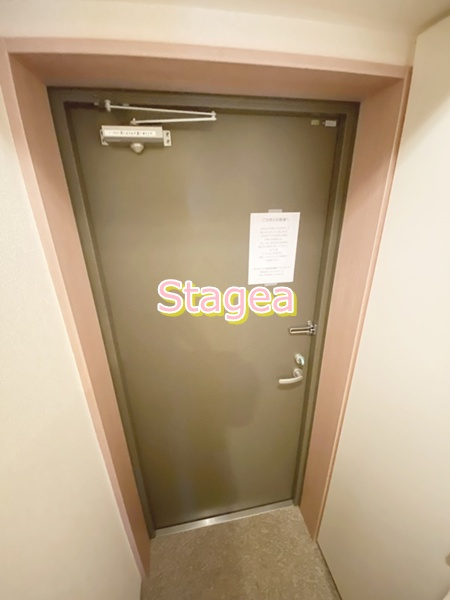 ドルフの玄関