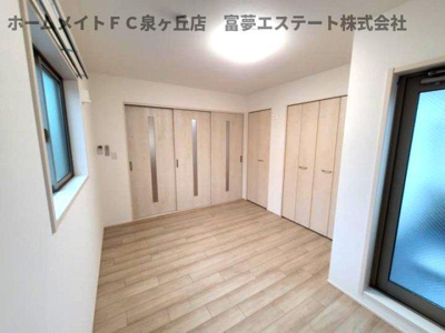 【内装】 | フジパレス助松町サウス | リビングと洋室の間仕切りを閉めたとき