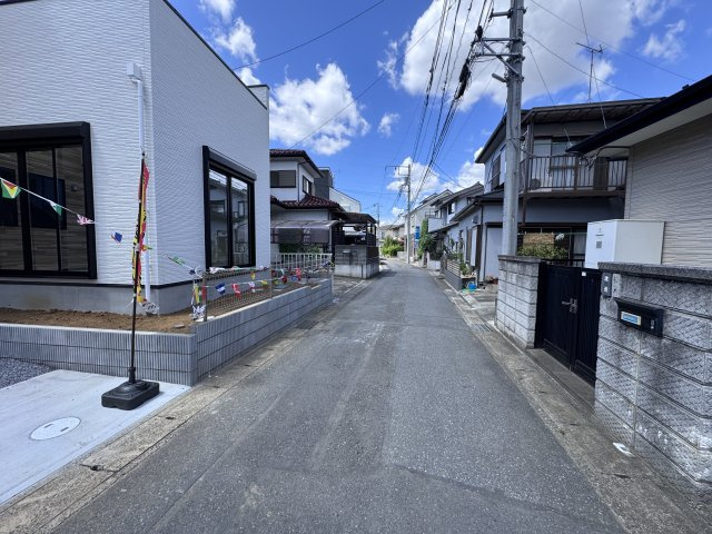 流山市古間木新築戸建（古間木６期）の前面道路含む現地写真|東側前面道路