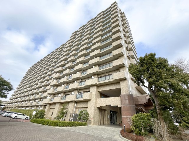 ローヤルシティ鴨居参番館