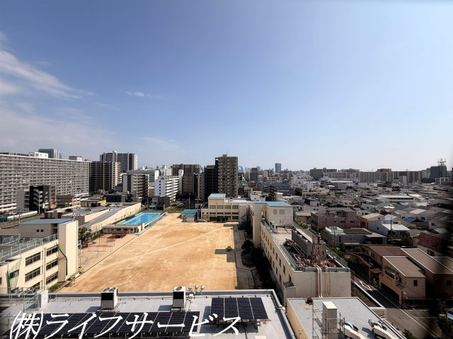 【展望】 | グランドール北大阪 | バルコニーからの眺望／１１階につき眺望良好！パノラマビュー！