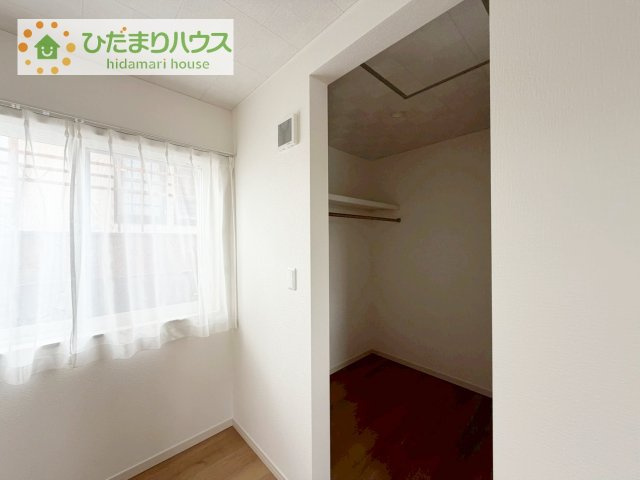 【収納】 | 土浦市中村南1丁目　新築戸建　2号棟 | 季節物の衣類もスッキリ収納できる、ウォークインクローゼット完備です！！